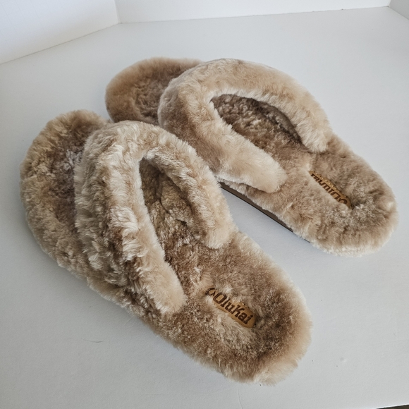OulKai Kipe'a Heu Slipper Sandal Shearling Never Worn Size 8 Tan Flip Flop - Picture 7 of 10